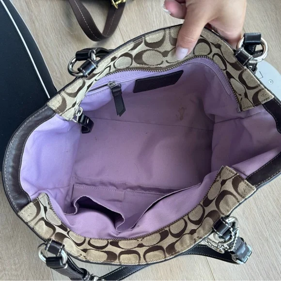 Coach Classic C pattern tote - Picture 4 of 4